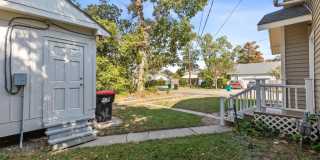 302 Versailles Boulevard Gallery 18