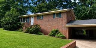 Charming 3BR/2BA Tuscaloosa Home with Comfortable Living Space Charming 3BR/2BA Tuscaloosa Home with Comfortable Living Space Gallery 1