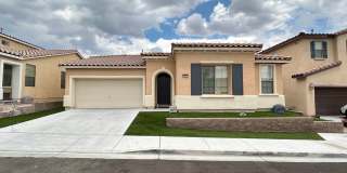 Single Story Home with Pool and Spa! Gallery 1