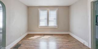 PRELEASING for AUGUST! Close to Campus; In-Unit Washer and Dryer Gallery 11