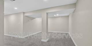320 West 39th Street Gallery 27