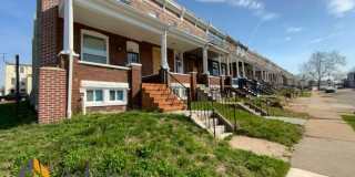 End Unit 3 Bedroom + Den with Backyard and Semi Finished Basement Gallery 3