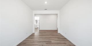 340 Wentworth Drive Gallery 16