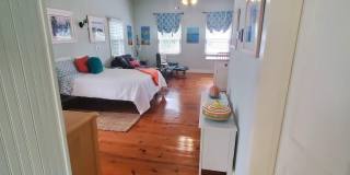 226 NE 1st Avenue unit: Key Lime Suite Gallery 15