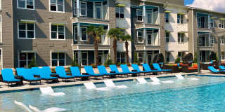 The Pointe North Hills Gallery 21