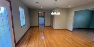 3700 Dallas Street Gallery 11