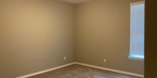 509 E Pruitt Gallery 16