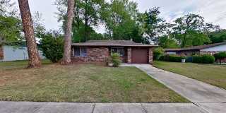3 Bedroom Brick Home Gallery 1