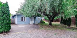 3 Bed Room 2 Bath No Garage No Carport Gallery 1