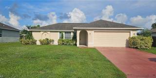 3740 SW Santa Barbara Place Gallery 1