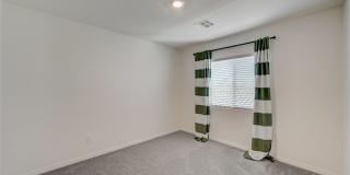 Upgraded 5 bedroom home in Cul-De-Sac!! Gallery 40