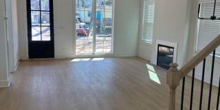 Room in 3 Bedroom Home at Plaza Ave SW Gallery 5