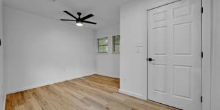 Top of the line 6 bed in West Campus!!! 1913!!! Gallery 24