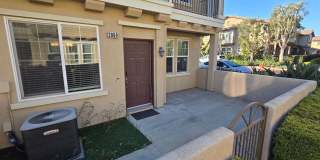 Beautifully maintained 2-bedroom, 2.5-bath with Loft • 1,504 sqft & 2-car garage. Gallery 76