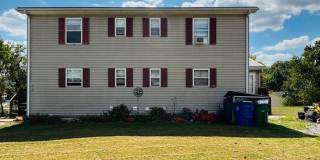 3 Bedroom, 2.5 Bath Duplex 3 Bedroom, 2.5 Bath Duplex Gallery 1