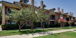 McFarlin Place Apartments Gallery 1