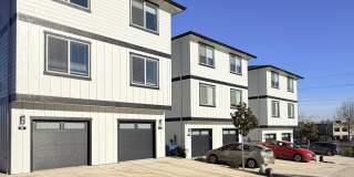 Strong Heights Gallery 25