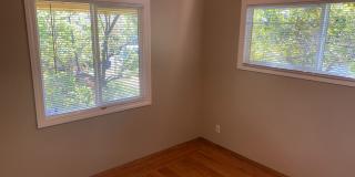 Stunning Three Bedroom House W/ Two Car Garage & Backyard!! Gallery 11
