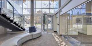 1000 Grant Gallery 24