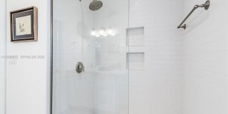 44 NW 40th St Gallery 15