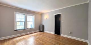 2106 W Ainslie Gallery 1