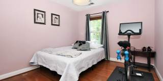 2107 CLARK Place Gallery 22
