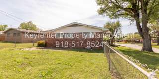 3 Bed 1.5 Bath in Great Midtown Location! Gallery 9