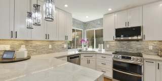 10065 E MISSION Lane Gallery 1