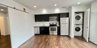 9 E Mt. Royal Gallery 16