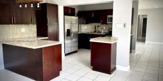 7425 SW 118th St # 7425, Pinecrest, FL 33156 Gallery 1