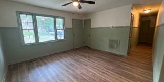 652 Monagan St ~ Murchison Gallery 7