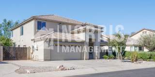 Beautiful Large Home w/A Pool Gallery 3