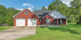 Spacious 4BR House in Albany Gallery 1