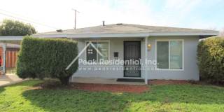 Charming Tahoe Park 2bd/1ba Duplex Gallery 1
