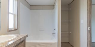 217 E Castleshoals Drive Gallery 29