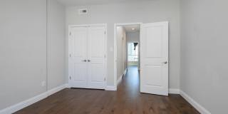 1439 N NEWKIRK Street Gallery 20
