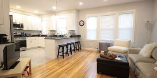Charming 4 Bedroom Gallery 3