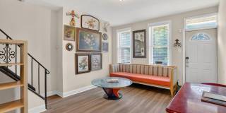 2623 EMERALD Street Gallery 4