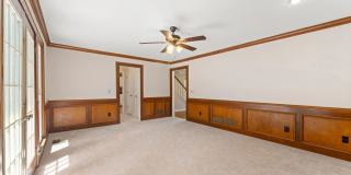 170 West Court Gallery 16