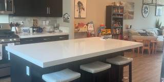 Beautiful 4 bedroom Condo in Oceanside Gallery 1