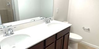 Room for Rent in 3 Bedroom Townhome at 1103 Johns Walk Way Gallery 37