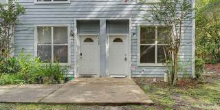 2 bedroom/ 2.5 bath in Kensington North Gallery 1
