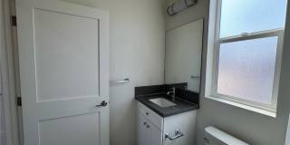 209 N Serrano Avenue 1/2 Gallery 9