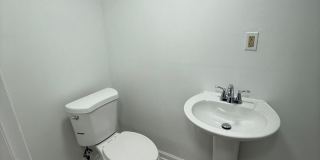 374 CHAPLIN Street SE Gallery 23