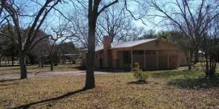 NEW ON MARKET (4 ACRE HOA GUADALUPE RIVER PARK COUPLE BLOCKS AWAY) Gallery 3