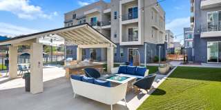 The Hendry Gallery 14