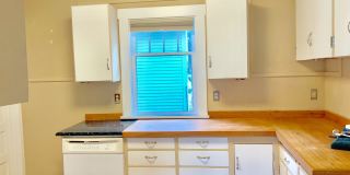 Three Bedroom House in the Lower Rattlesnake Gallery 6