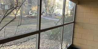 Great Condo and Location in Aurora Gallery 11