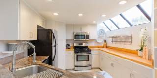 Summer Availability -Steps from La Jolla Shores Beach, Fully Furnished! Gallery 76