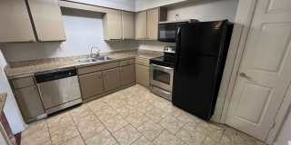 2 Bedroom 1 Bath Apartment Close to Campus! 2 Bedroom 1 Bath Apartment Close to Campus! Gallery 7